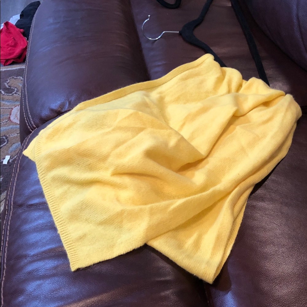 Bright Yellow Knit 100% cashmere Scarf